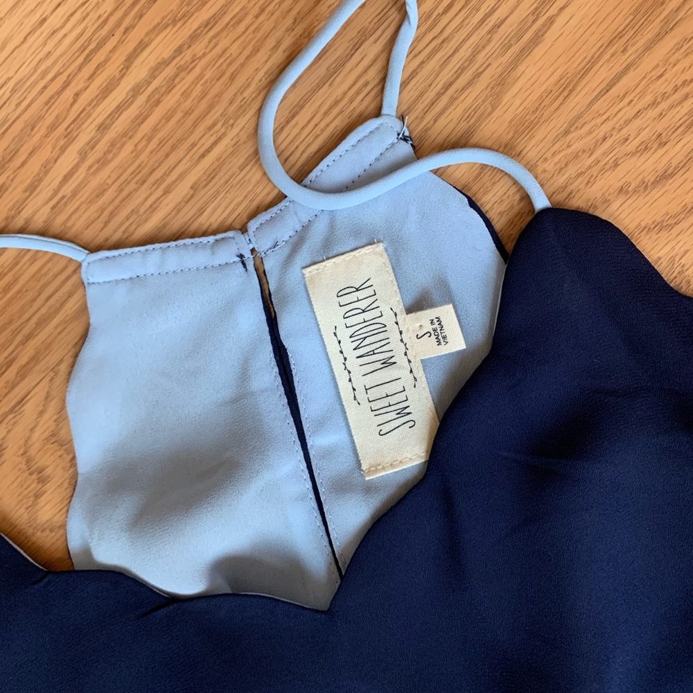 Small scalloped tank top